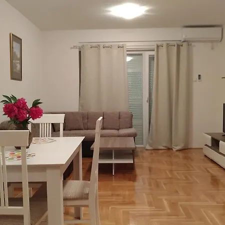Ancora2 Апартаменты Требинье